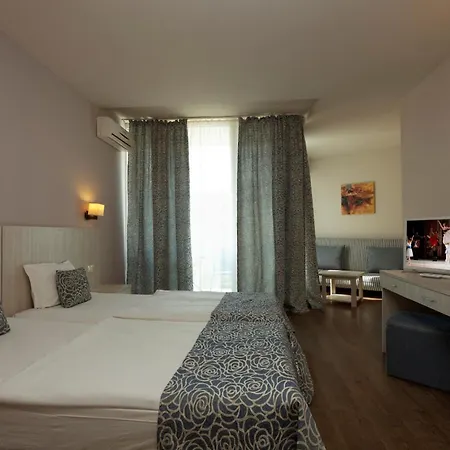 Slavey 4* Golden Sands