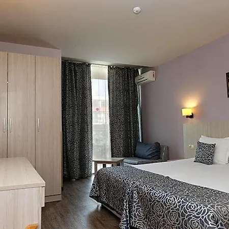 Hotel Slavey Golden Sands