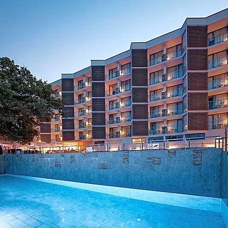 Slavey Hotel